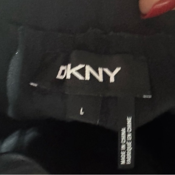 DKNY Black Pleated Skater Skirt faux leather size L - Picture 3 of 3